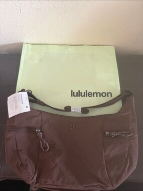 Lululemon Crossbody Shoulder Bag - Deep Brown LAVA CAKE 6L